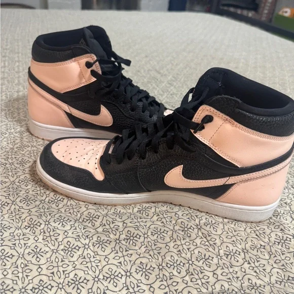 Nike Air Jordan 1 High OG sz13 Black and Crimson Tint - Picture 3 of 7